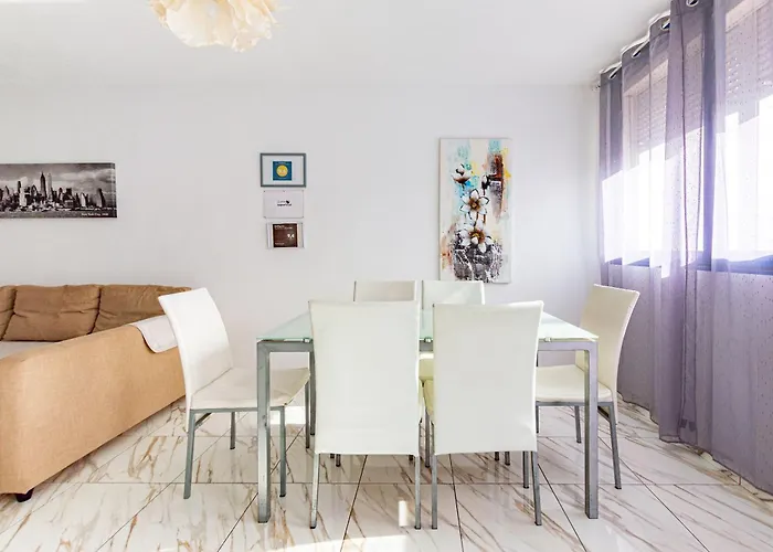 Queen كوراليهو