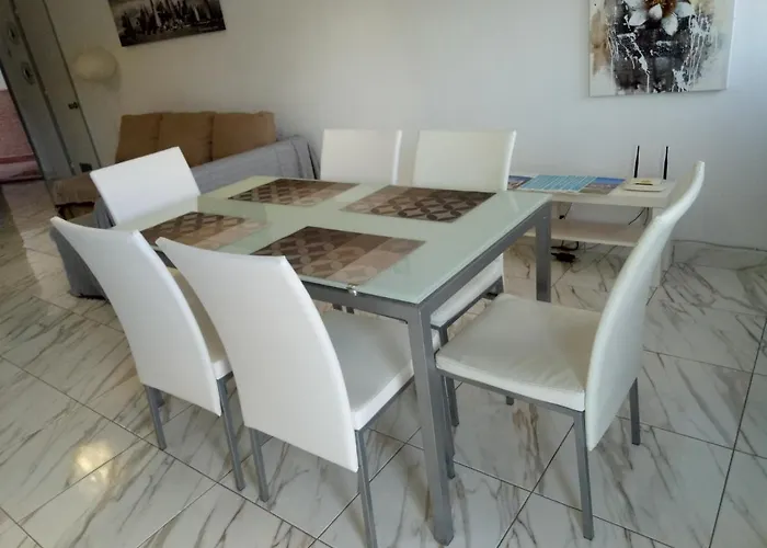 Queen Semesterbostad