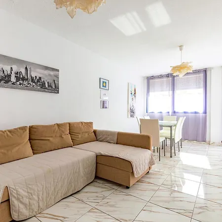Queen Tatil Evi *